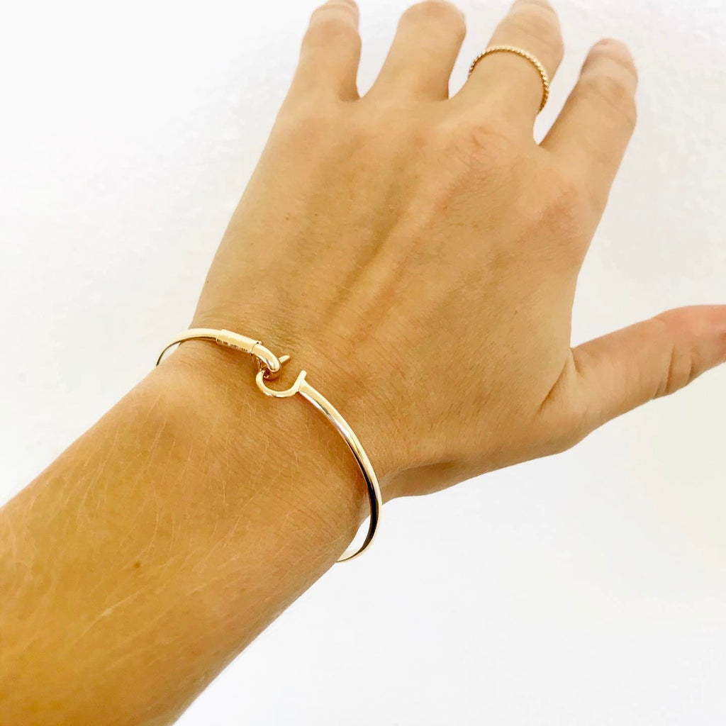 14k Gold Caribbean Hook - Isla Oddball