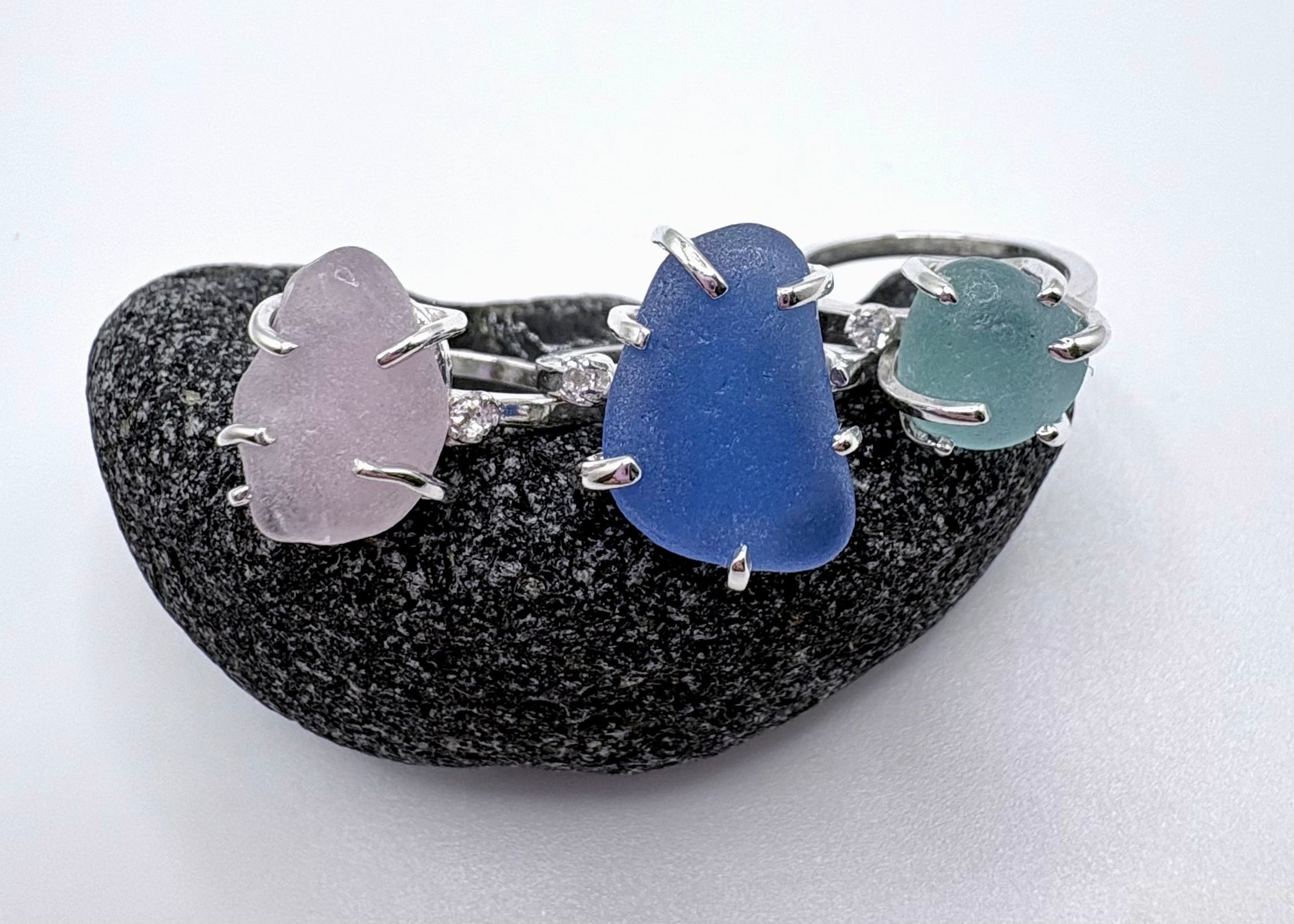 Cornflower Blue Sea Glass ring in Sterling Silver with 2mm Topaz - Isla Oddball