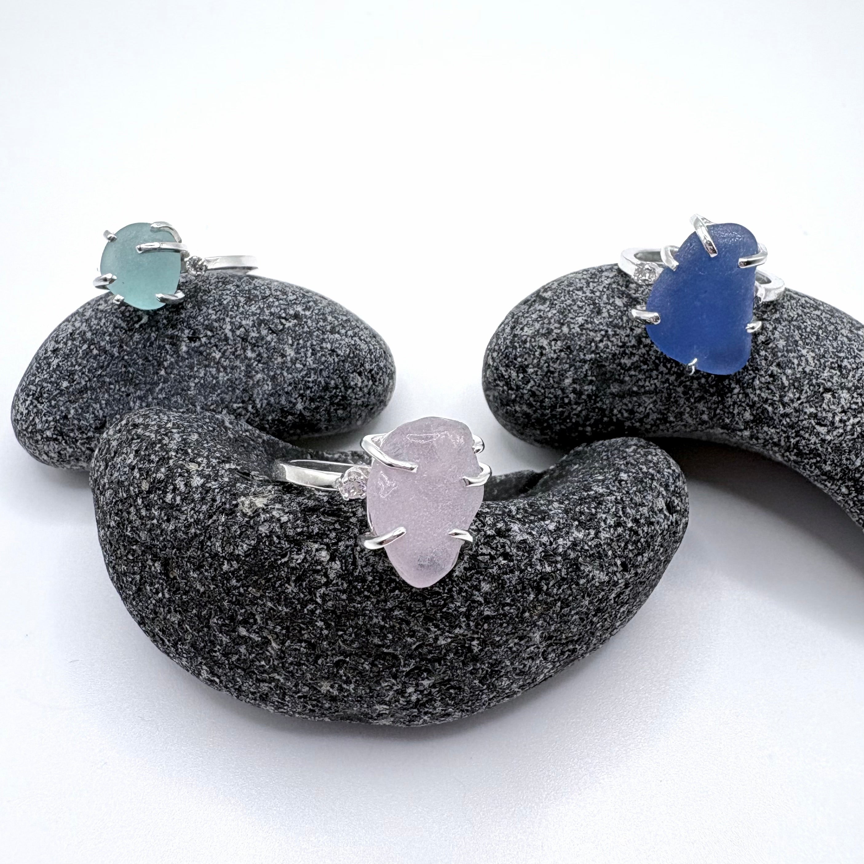 Very Rare Lavender Sea Glass ring in Sterling Silver with 2mm Topaz - Isla Oddball
